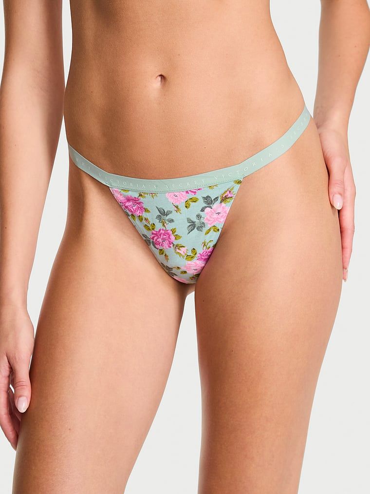 Stringi bawełniane Stretch Cotton. Produkt ma wzór kwiatowy i pochodzi z kolekcji Victoria's Secret. 
