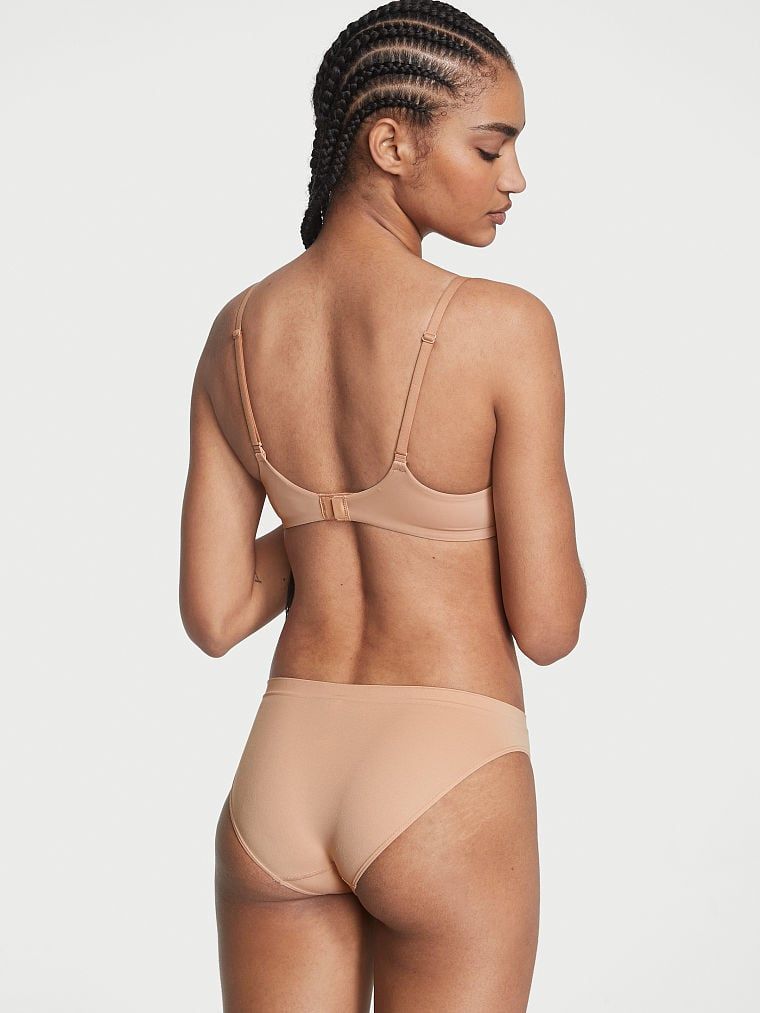 Majtki bezszwowe Seamless Bikini. Produkt ma kolor beżowy i pochodzi z kolekcji Seamless. 