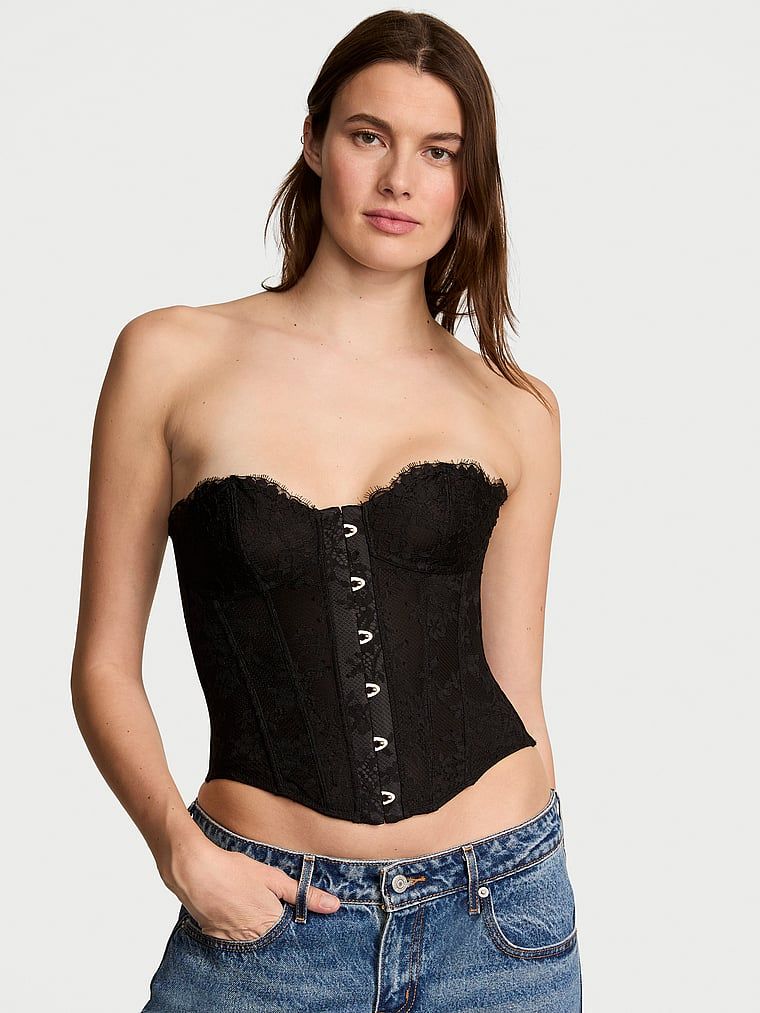 Top gorsetowy koronkowy Dare to Dream. Produkt ma kolor czarny i pochodzi z kolekcji Very Sexy. 