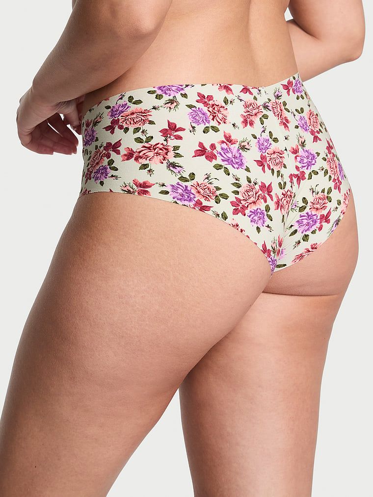 Majtki bezszwowe No-Show Cheeky. Produkt ma wzór kwiatowy i pochodzi z kolekcji No-Show. 