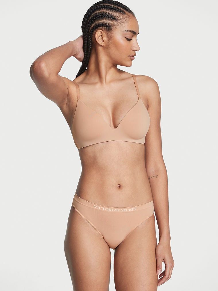 Majtki bezszwowe Seamless Bikini. Produkt ma kolor beżowy i pochodzi z kolekcji Seamless. 