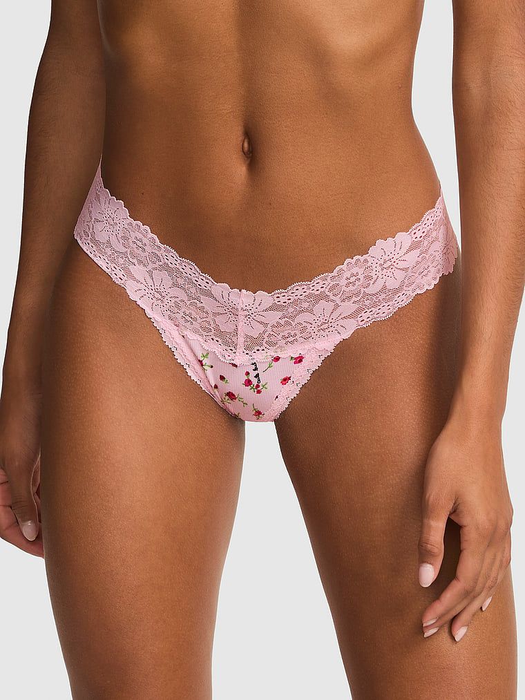 PINK Bawełniane stringi PINK Wink z koronkowym wykończeniem