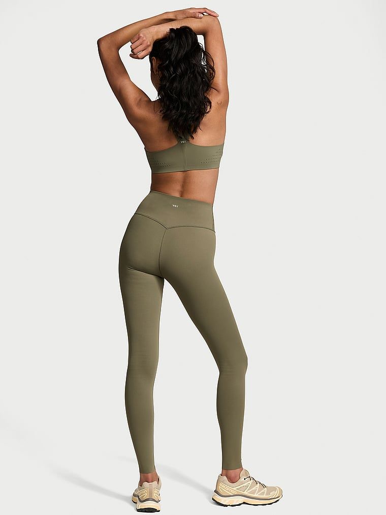 Legginsy z niską kompresją VS Elevate. Produkt ma kolor zielony i pochodzi z kolekcji VSX. 