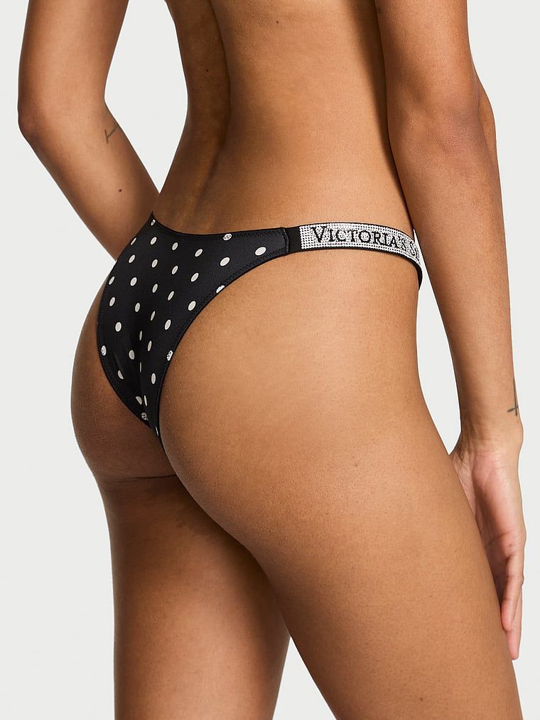 Majtki brazyliany z błyszczącymi paskami Shine Strap Brazilian. Produkt jest wzorzysty i pochodzi z kolekcji Very Sexy. 