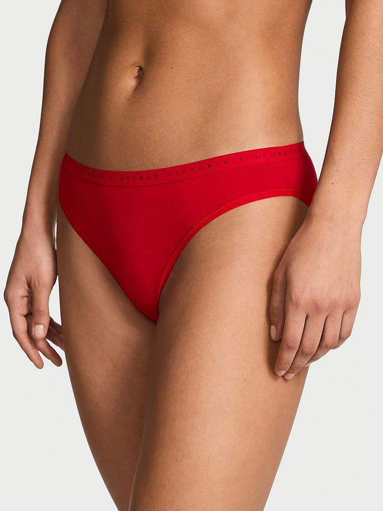 Majtki bawełniane Bikini. Produkt ma kolor czerwony i pochodzi z kolekcji Victoria's Secret. 