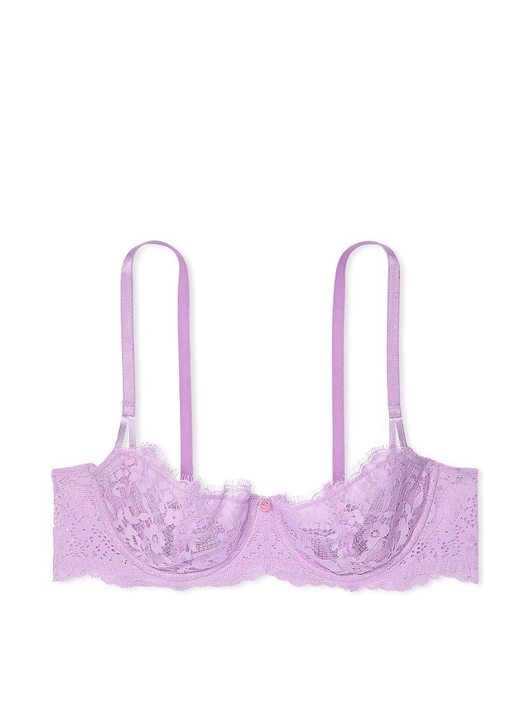 Na zdjęciu na białym tle widoczny jest biustonosz nieusztywniany balkonetka Wicked Lace Balconette. Produkt ma kolor purpurowy i pochodzi z kolekcji Dream Angels.