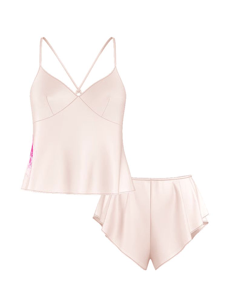 Satynowy zestaw do spania Cami Set Peony. Produkt ma kolor różowy i pochodzi z kolekcji Victoria's Secret. 