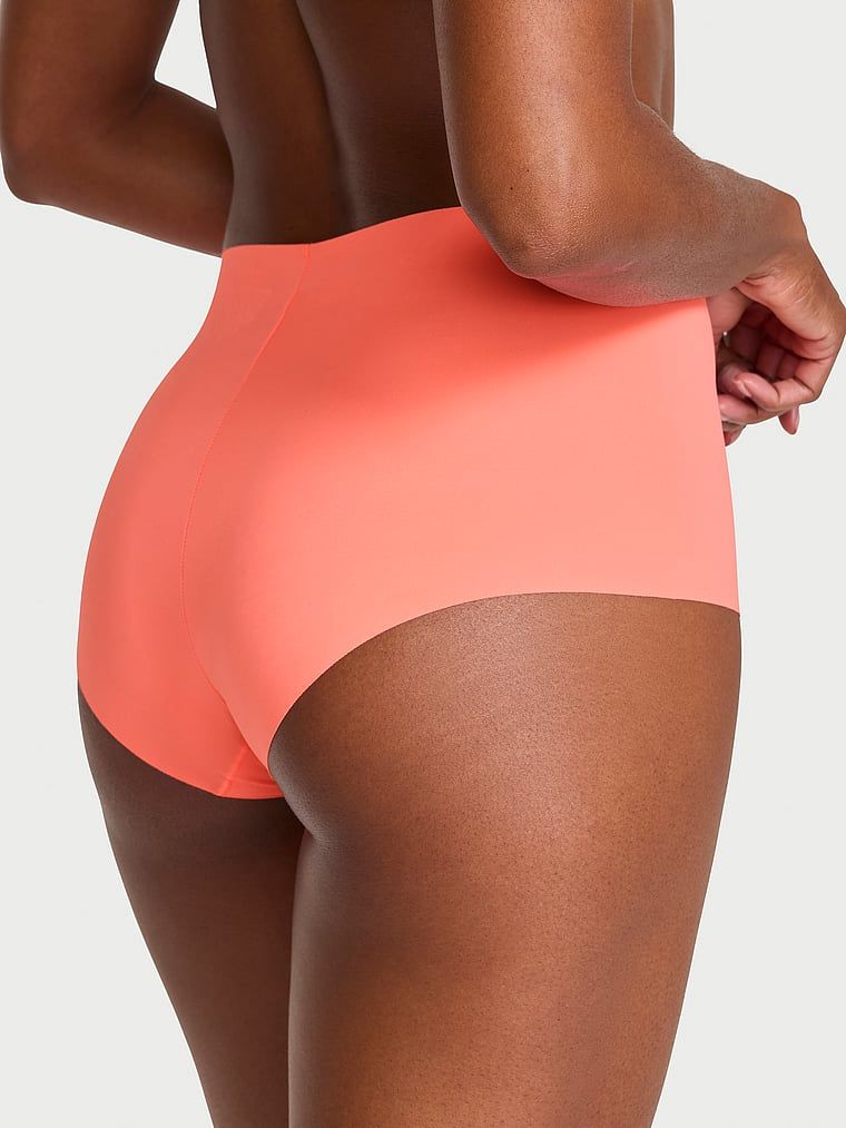 Majtki bezszwowe figi z wysokim stanem No-Show. Produkt ma kolor czerwony i pochodzi z kolekcji No-Show. 