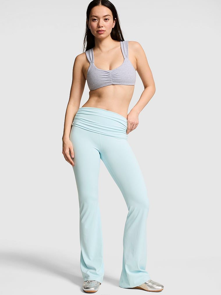 Legginsy PINK Relay™ flare z marszczonym pasem foldover
