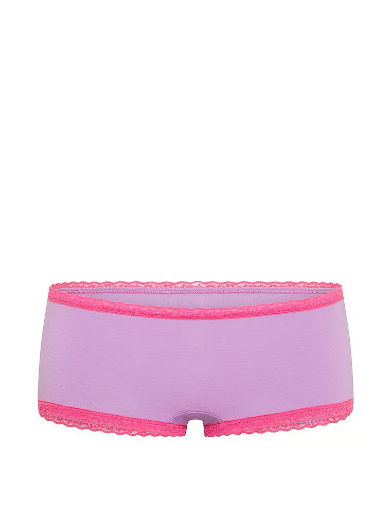 Majtki bawełniane szorty z koronką na krawędziach Lace-Trim Boyshort. Produkt ma kolor fioletowy i pochodzi z kolekcji Lace Trim. 
