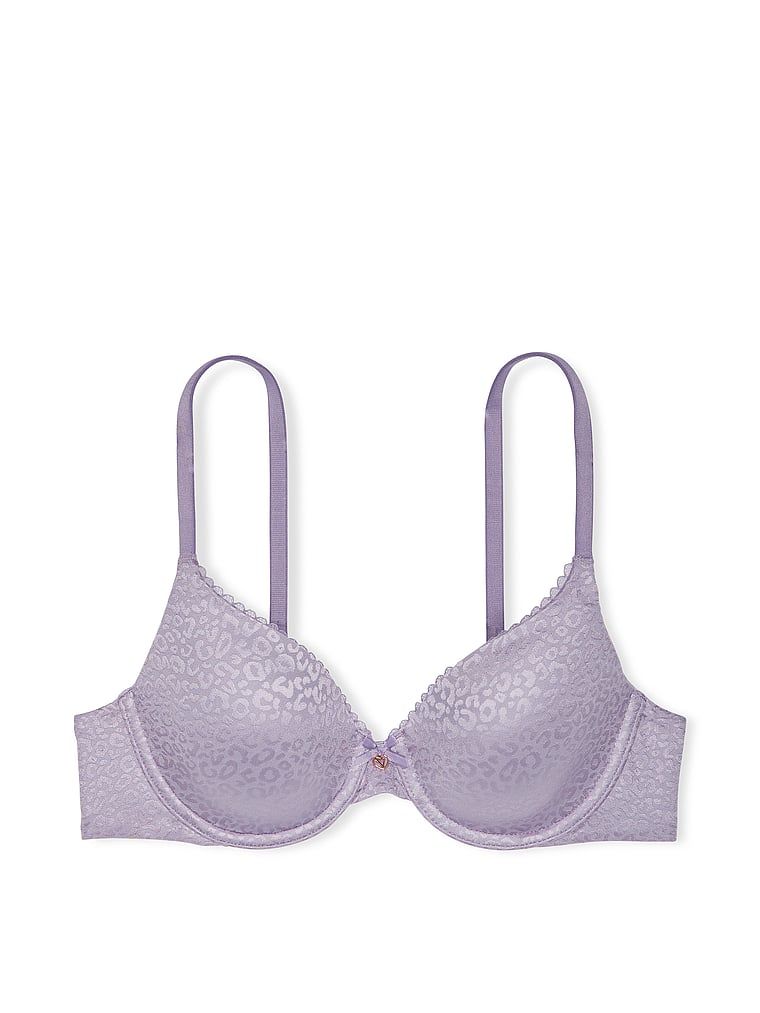 Na zdjęciu na białym tle widoczny jest biustonosz lekko usztywniany z mocno zabudowanymi miseczkami. Produkt ma kolor purpurowy i pochodzi z kolekcji Body by Victoria.