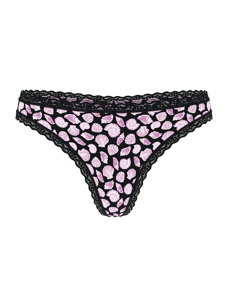 Stringi bawełniane z koronką na krawędziach Lace-Waist. Produkt jest wzorzysty i pochodzi z kolekcji Lacie. 