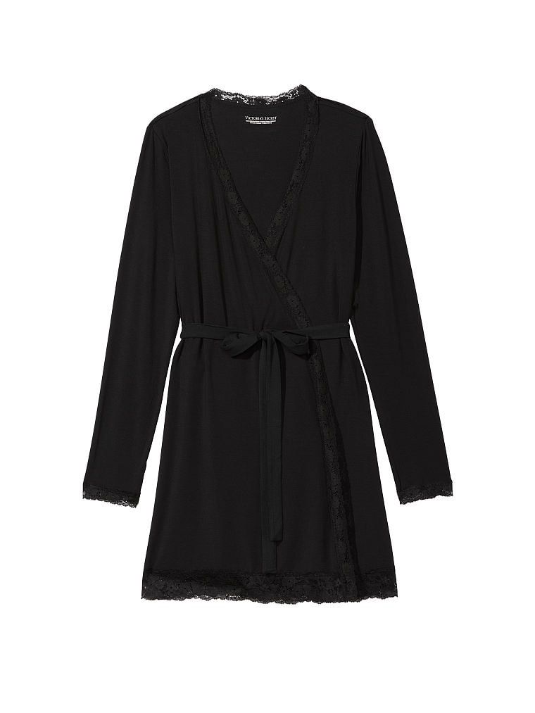 Szlafrok z modalu z koronką Lace-Trim. Produkt ma kolor czarny i pochodzi z kolekcji Victoria's Secret. 