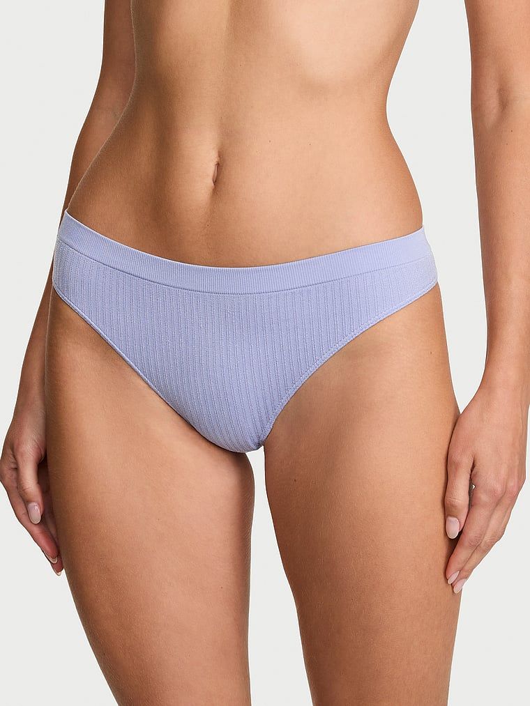 Stringi Seamless Sheer Rib. Produkt ma kolor fioletowy i pochodzi z kolekcji Seamless. 