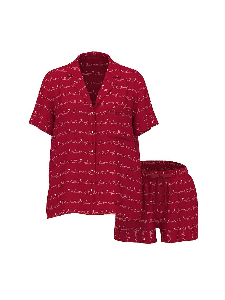 Piżama satynowa błyszcząca z szortami Glazed Satin. Produkt jest wzorzysty i pochodzi z kolekcji Victoria's Secret. 