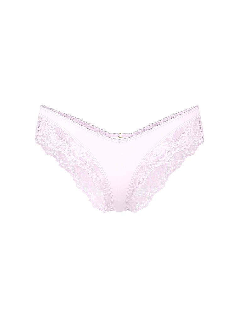 Majtki z koronką na krawędziach i wysoko wyciętymi nogawkami Lace-Trim Cheeky. Produkt ma kolor purpurowy i pochodzi z kolekcji Very Sexy. 