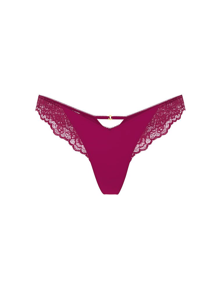 Stringi z koronką i wysoko wyciętymi nogawkami Lace-Trim High-Leg. Produkt ma kolor różowy i pochodzi z kolekcji Very Sexy. 