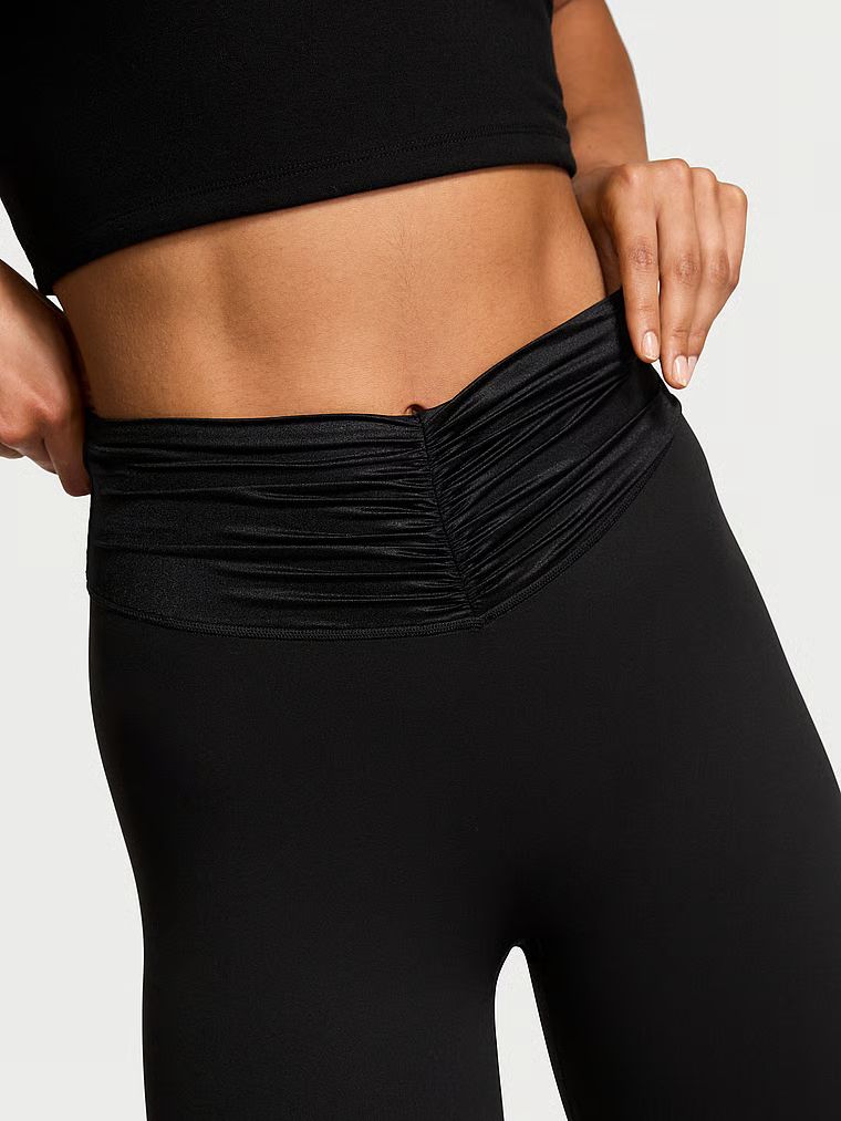 Legginsy VSX Elevate Tuxedo Shine. Produkt ma kolor czarny i pochodzi z kolekcji VSX. 