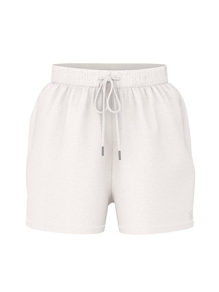 Szorty Off-Duty Terry. Produkt ma kolor biały i pochodzi z kolekcji Angel Essentials. 
