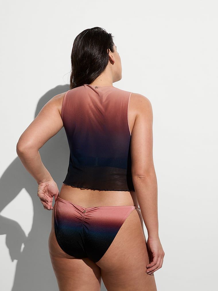 Top z siateczki na plażę Beachwear. Produkt jest wzorzysty i pochodzi z kolekcji Victoria's Secret Swim. 