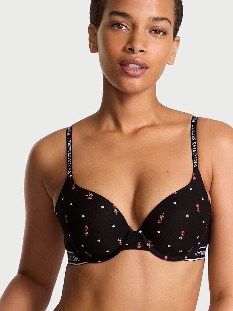 Biustonosz push-up bawełniany Perfect Shape. Produkt ma wzór kwiatowy i pochodzi z kolekcji T-shirt. 