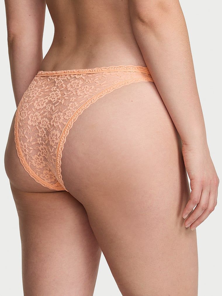 Majtki koronkowe Lace 90s. Produkt ma kolor pomarańczowy i pochodzi z kolekcji Lacie. 