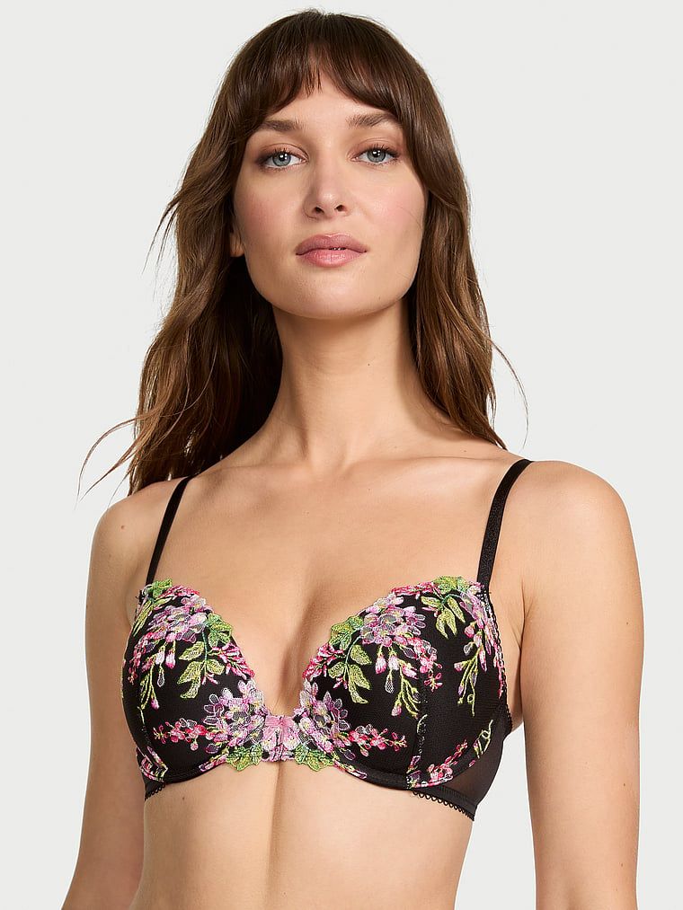 Biustonosz push-up Wisteria. Produkt jest wzorzysty i pochodzi z kolekcji Body by Victoria. 