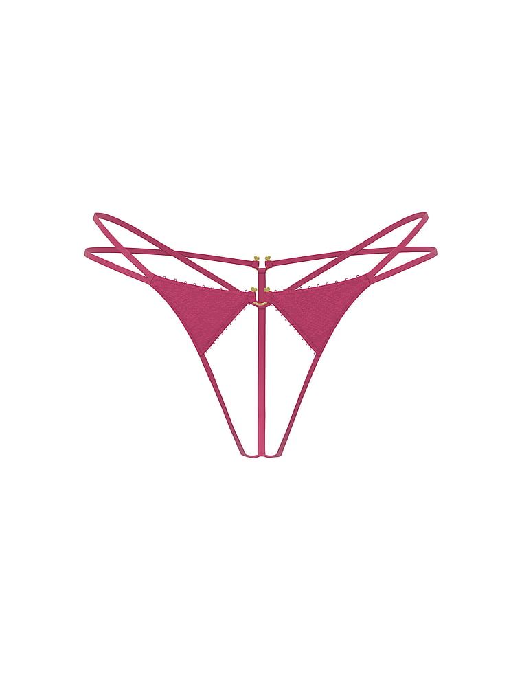 Stringi bez kroku Strappy Ring Hardware. Produkt ma kolor fioletowy i pochodzi z kolekcji Very Sexy. 