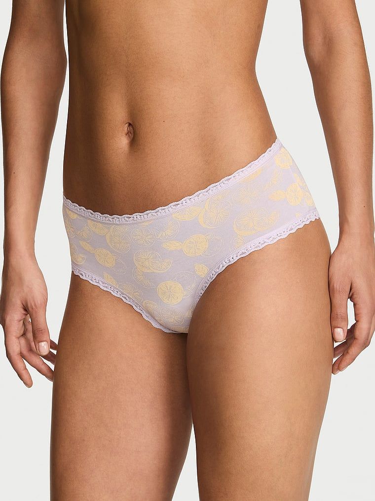 Majtki bawełniane z koronką na krawędziach Lace-Waist Cheeky. Produkt jest wzorzysty i pochodzi z kolekcji Lace Trim. 