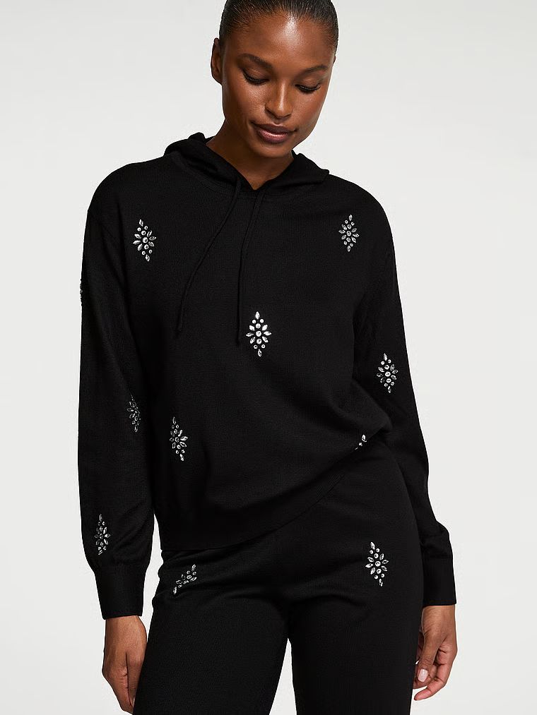 Bluza z kapturem z kryształkami Crystal Sparkle. Produkt ma kolor czarny i pochodzi z kolekcji Victoria's Secret. 