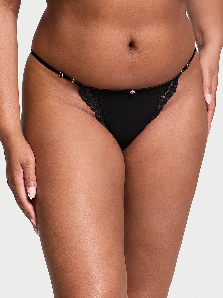 Majtki z regulowanymi paskami z koronką Lace-Trim Bikini. Produkt ma kolor czarny i pochodzi z kolekcji Dream Angels. 