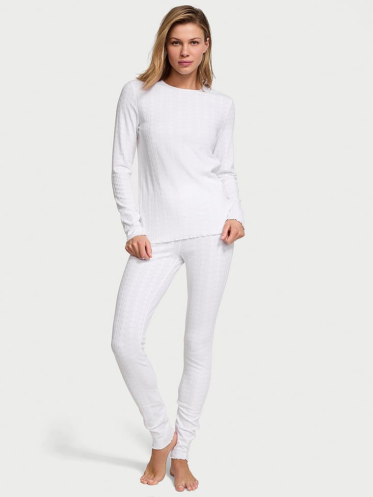 Piżama z długimi rękawami i legginsami Heart Pointelle. Produkt ma kolor biały i pochodzi z kolekcji Victoria's Secret. 