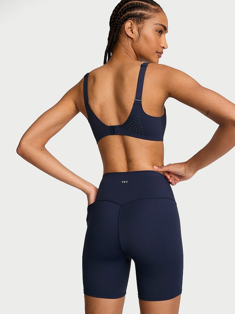 Krótkie spodenki szorty VSX Elevate Bike Short. Produkt ma kolor niebieski i pochodzi z kolekcji VSX. 
