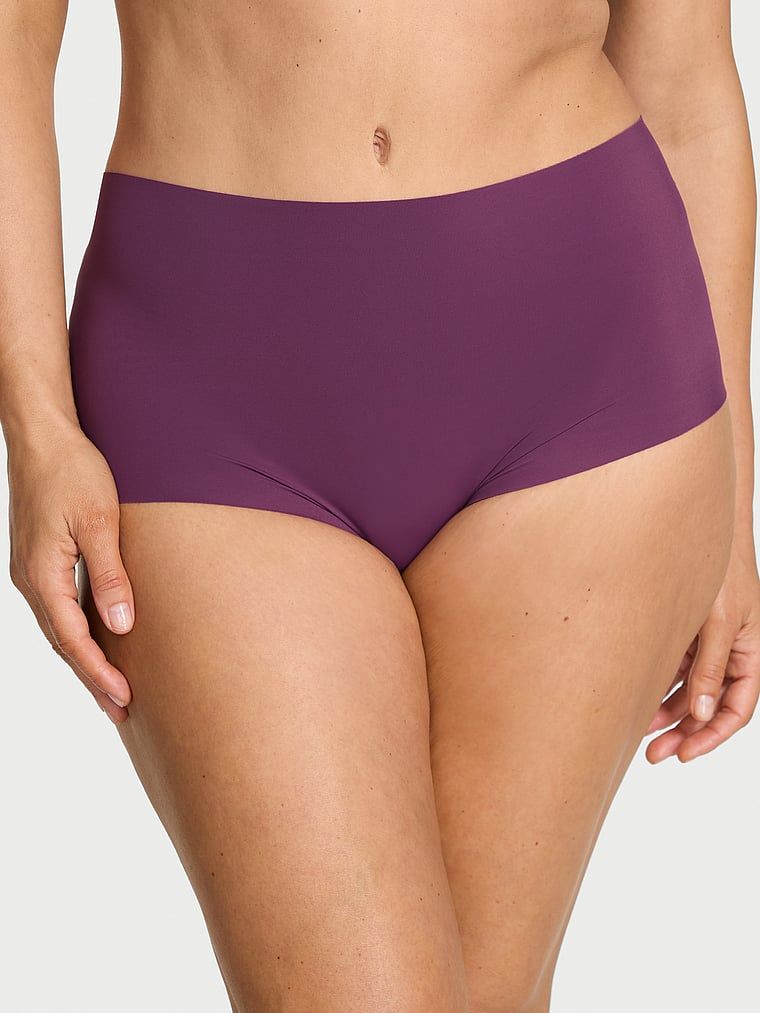 Majtki z siateczką w kratkę z tyłu No-Show Plaid Mesh Brief. Produkt ma kolor purpurowy i pochodzi z kolekcji No-Show. 
