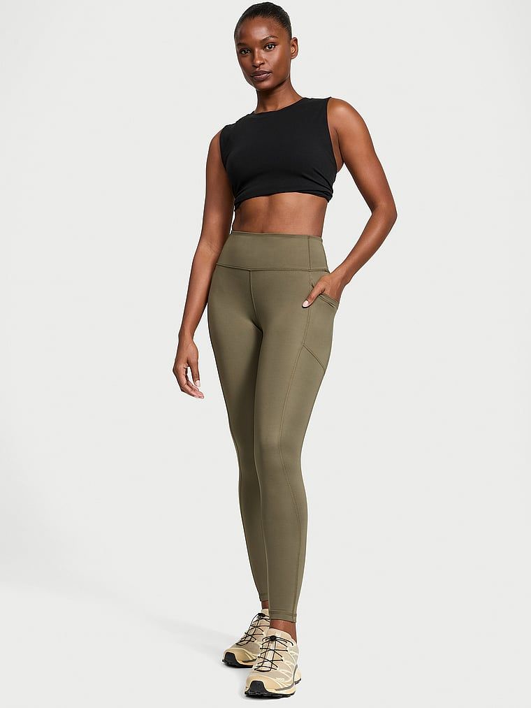 Legginsy z kieszeniami Essential Pocket. Produkt ma kolor zielony i pochodzi z kolekcji VSX. 