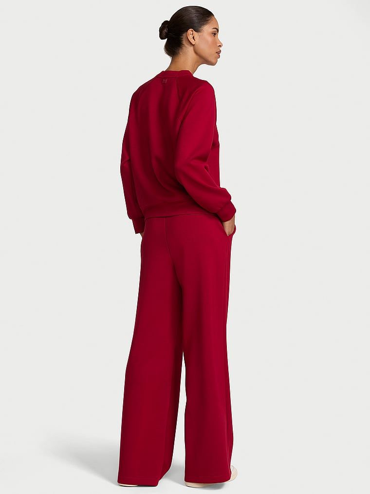 Zestaw dresowy - bluza i spodnie VSX Winter Featherweight. Produkt ma kolor czerwony i pochodzi z kolekcji VSX. 