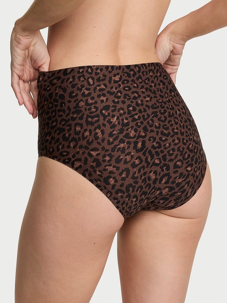 Majtki figi z wysokim stanem Flex. Produkt jest wzorzysty i pochodzi z kolekcji Body by Victoria. 