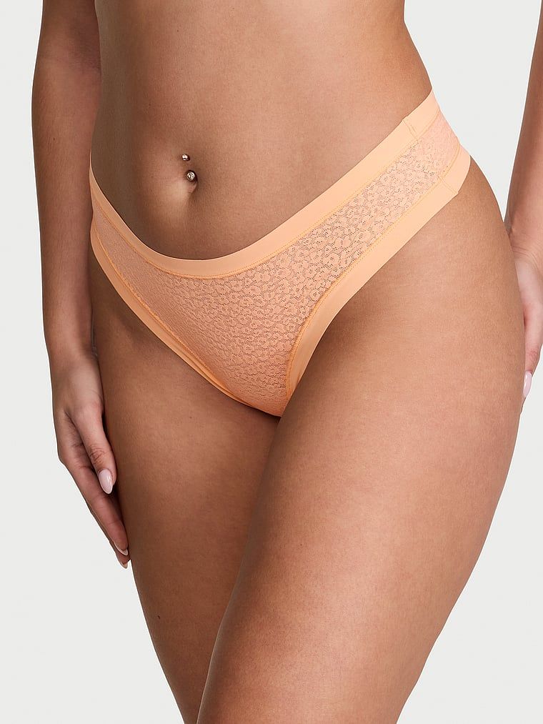 Stringi z koronką w panterkę No-Show Leopard. Produkt ma kolor pomarańczowy i pochodzi z kolekcji No-Show. 