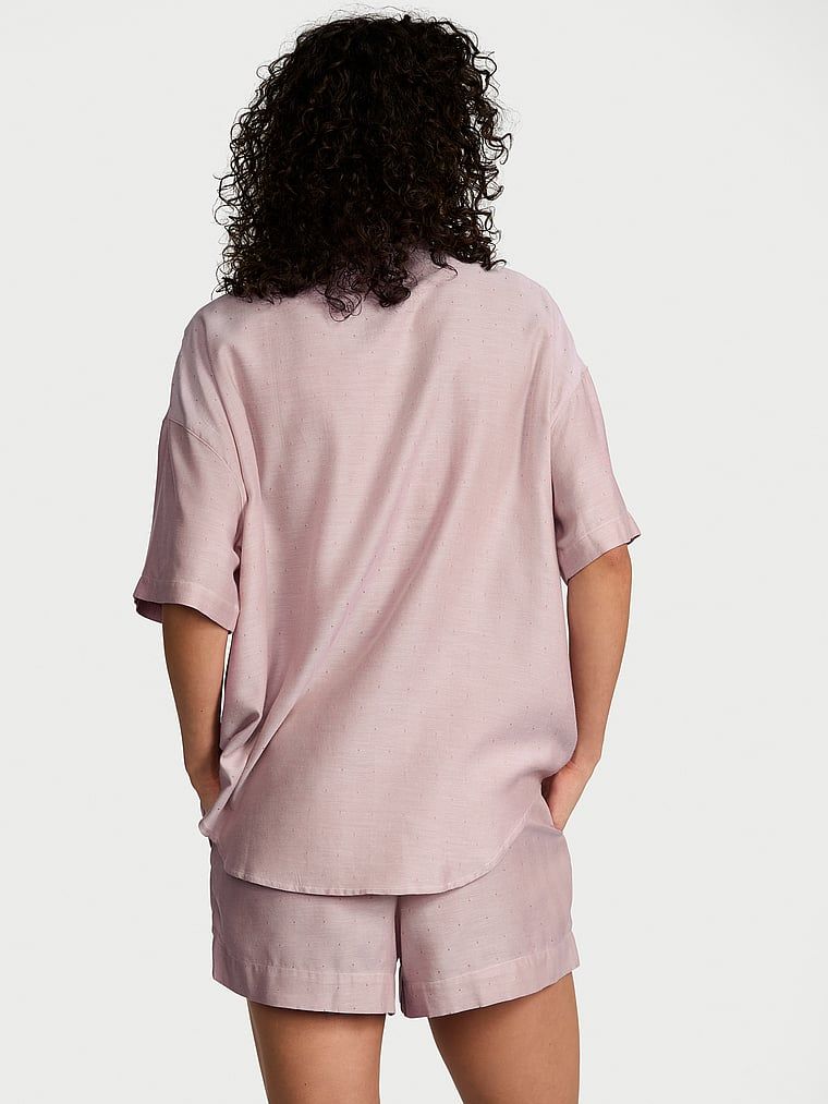 Piżama z bawełny i modalu - bluzka i szorty. Produkt ma kolor różowy i pochodzi z kolekcji Victoria's Secret. 