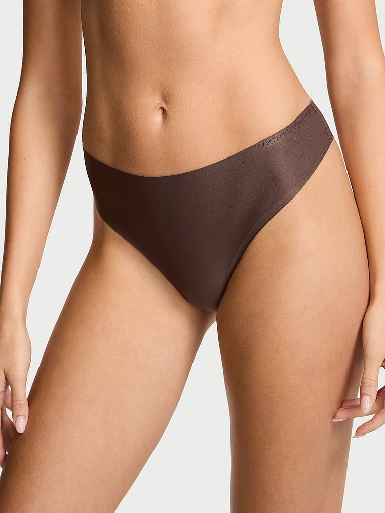 Stringi z mikrofibry Flex. Produkt ma kolor zielony i pochodzi z kolekcji Body by Victoria. 