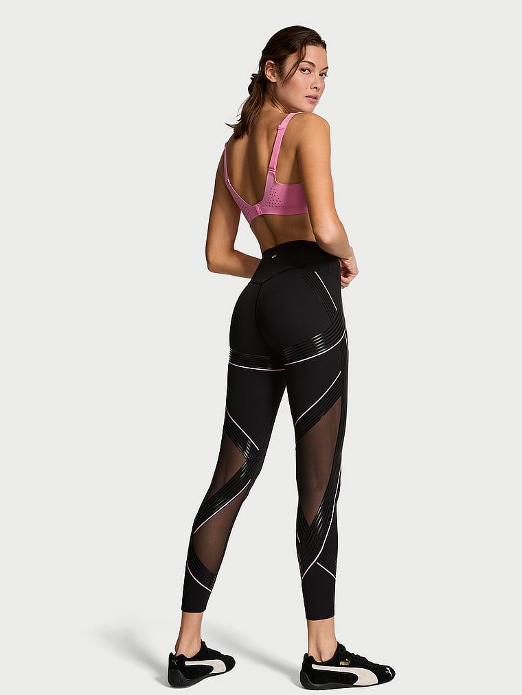 Legginsy VSX Elevate Refined Contours. Produkt ma kolor czarny i pochodzi z kolekcji VSX. 