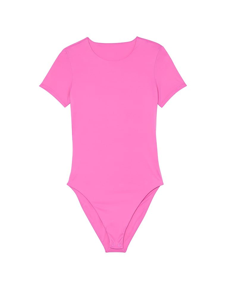 Body z krótkimi rękawami Feathersoft Essentials. Produkt ma kolor różowy i pochodzi z kolekcji Victoria's Secret. 