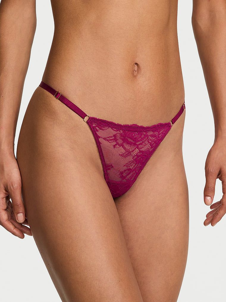 Stringi koronkowe z regulowanymi paskami Rose Lace V-String. Produkt ma kolor różowy i pochodzi z kolekcji Very Sexy. 