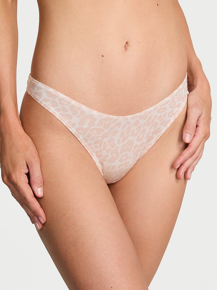 Stringi bawełniane High-Leg Scoop. Produkt jest wzorzysty i pochodzi z kolekcji Victoria's Secret. 