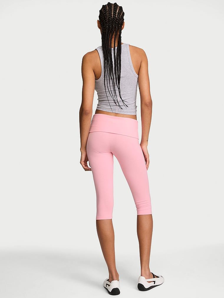 Legginsy bawełniane rybaczki Capri. Produkt ma kolor różowy i pochodzi z kolekcji Angel Essentials. 