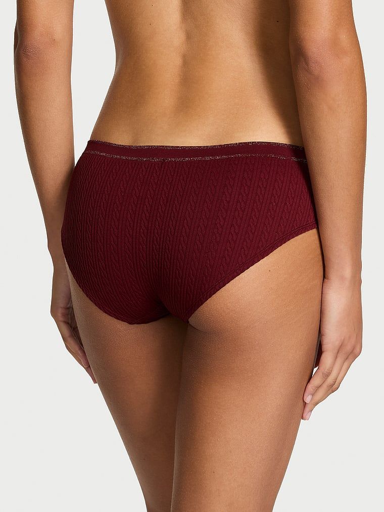 Majtki bezszwowe Cable-Knit Hiphugger. Produkt ma kolor czerwony i pochodzi z kolekcji Seamless. 