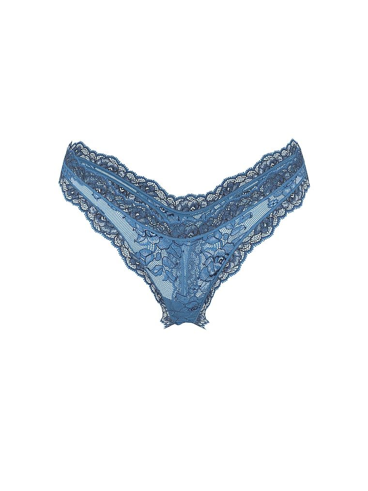 Stringi koronkowe Denim Rose. Produkt jest wielokolorowy i pochodzi z kolekcji Very Sexy. 