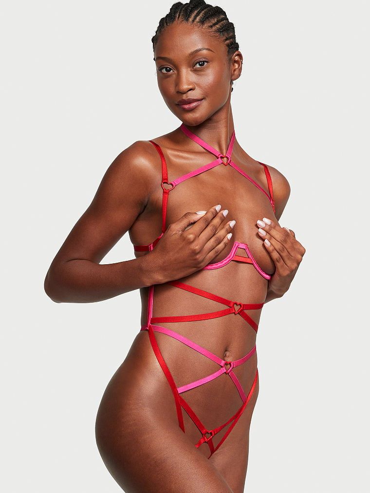 Very Sexy Body z paseczków z otwartymi miseczkami Strappy Heartware