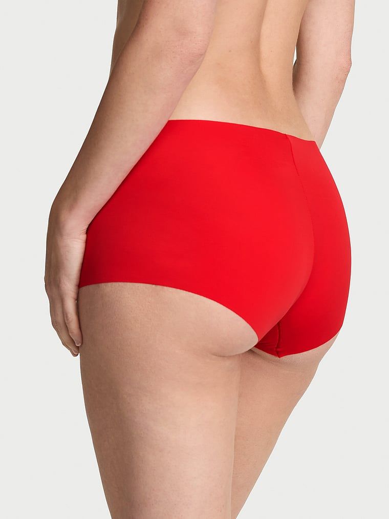 Majtki bezszwowe szorty No-Show Boyshort. Produkt ma kolor czerwony i pochodzi z kolekcji No-Show. 
