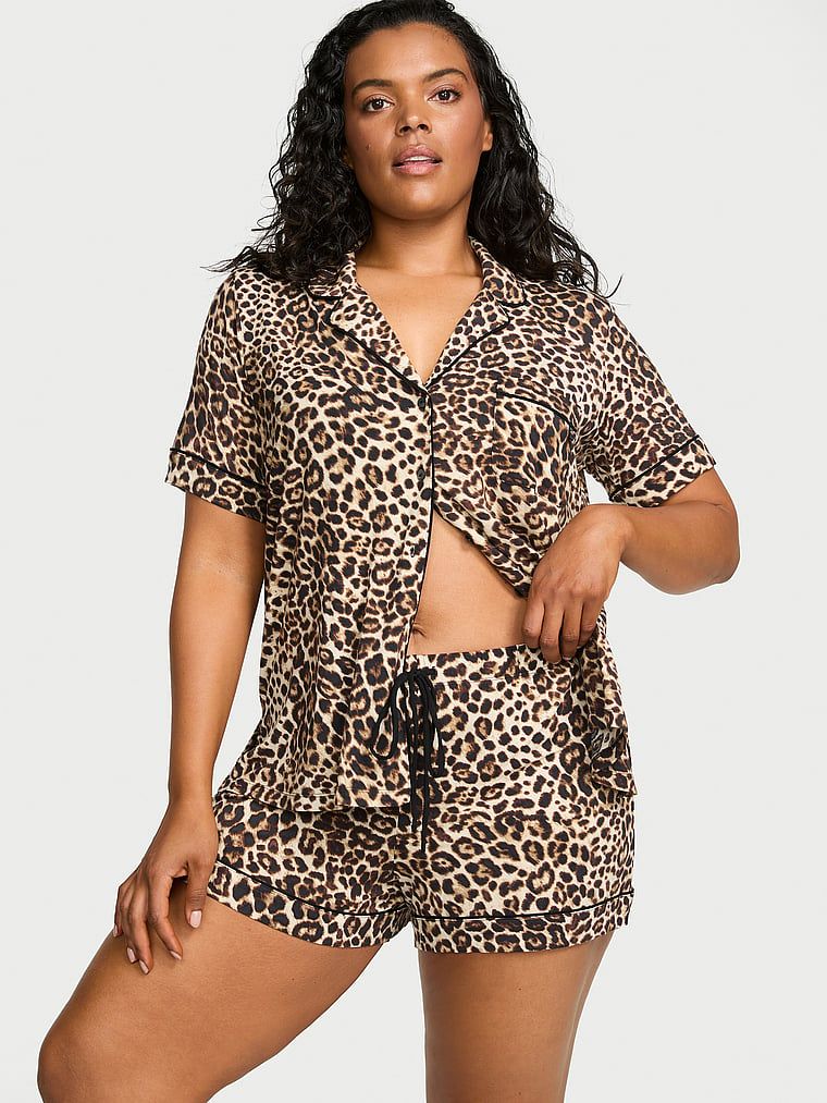 Piżama z modalu z szortami SoSoft. Produkt ma kolor wzorzysty i pochodzi z kolekcji Victoria's Secret. 